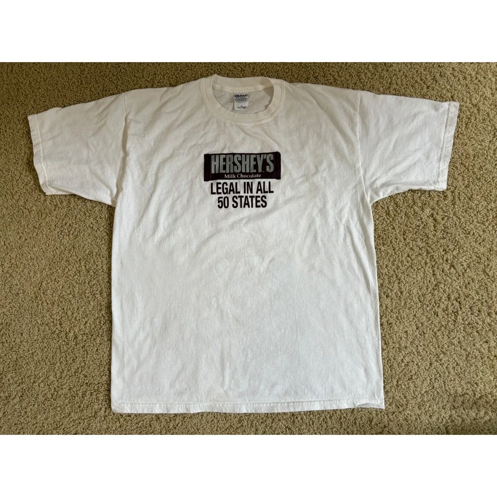 Gildan Hersheys Milk Chocolate‎ Legal In All 50 States Graphic T-Shirt White XL